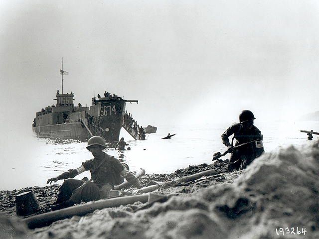 Yellow Beach - Bay of Pampelonne 1944 - Operation Dragoon - U.S. 3rd Infantry Division WWII